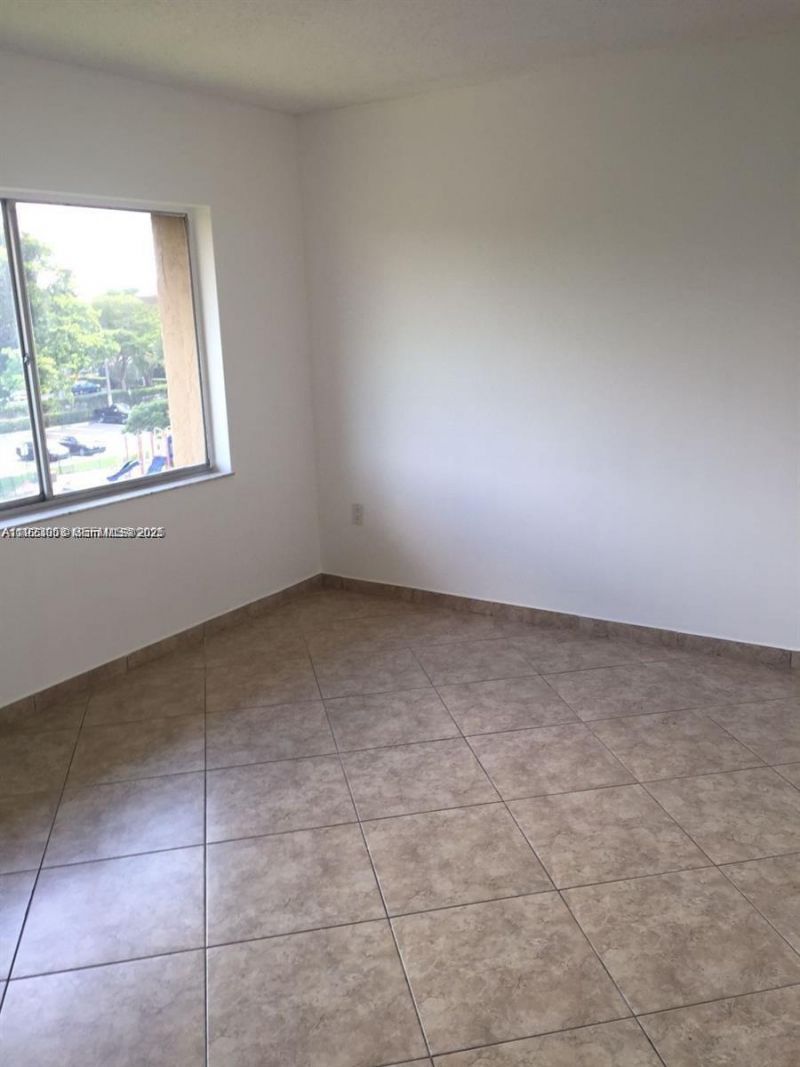 721 N Pine Island Rd, Unit 416, Plantation, FL 33324 Photo