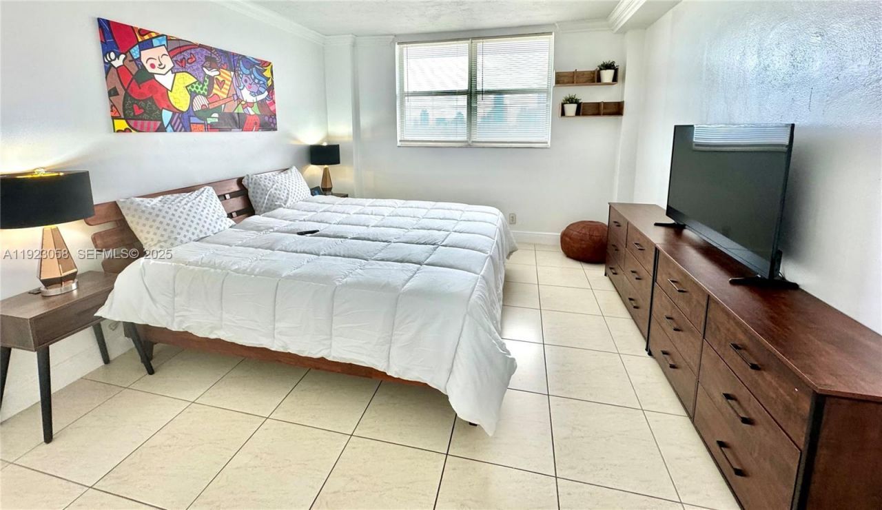 1300 Lincoln Rd, Unit C903, Miami Beach, FL 33139 Photo