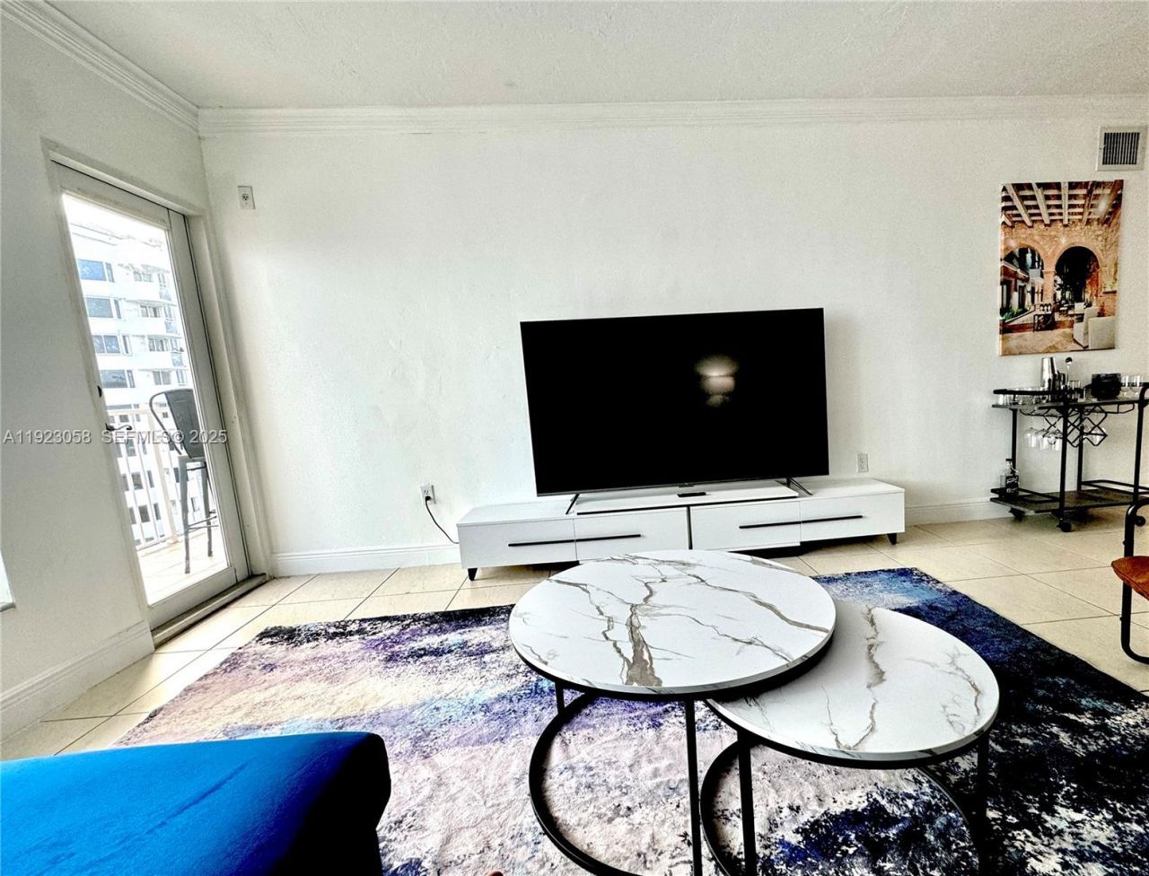 1300 Lincoln Rd, Unit C903, Miami Beach, FL 33139 Photo