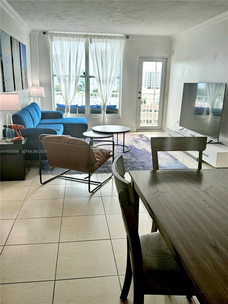 1300 Lincoln Rd, Unit C903, Miami Beach, FL 33139 Photo