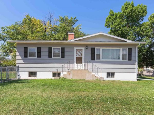 301 ST FRANCIS, Rapid City, SD 57701