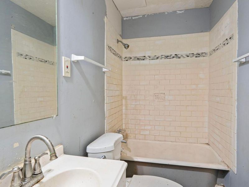 401 Catherine Street, Columbus, OH 43223 Photo 8