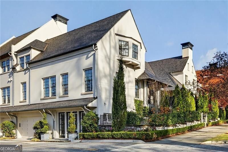 201 Dovecrest Drive, Atlanta, GA 30305 Main Photo