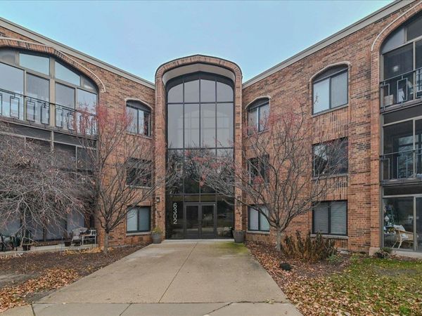 6302 Mineral Point Road, Unit 321, Madison, WI 53705