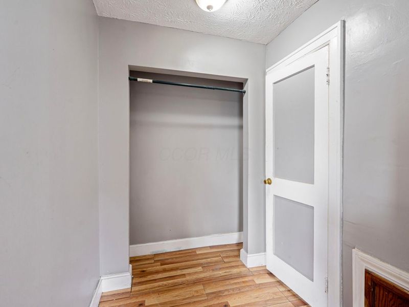 1657 Sullivant Avenue, Columbus, OH 43223 Photo 6