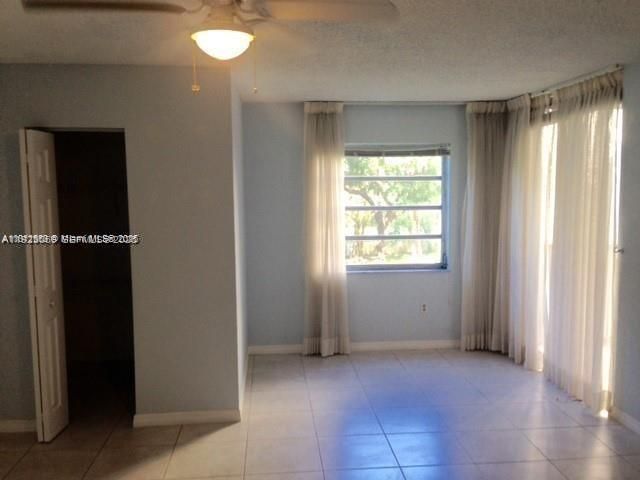 3910 Inverrary Blvd, Unit 304-B, Lauderhill, FL 33319 Photo