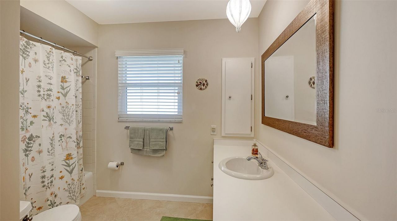 3957 Breezemont Drive, Sarasota, FL 34232 Photo