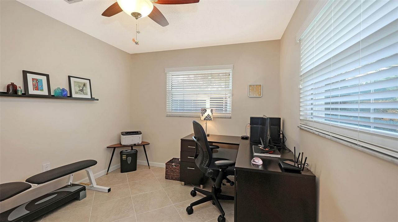 3957 Breezemont Drive, Sarasota, FL 34232 Photo