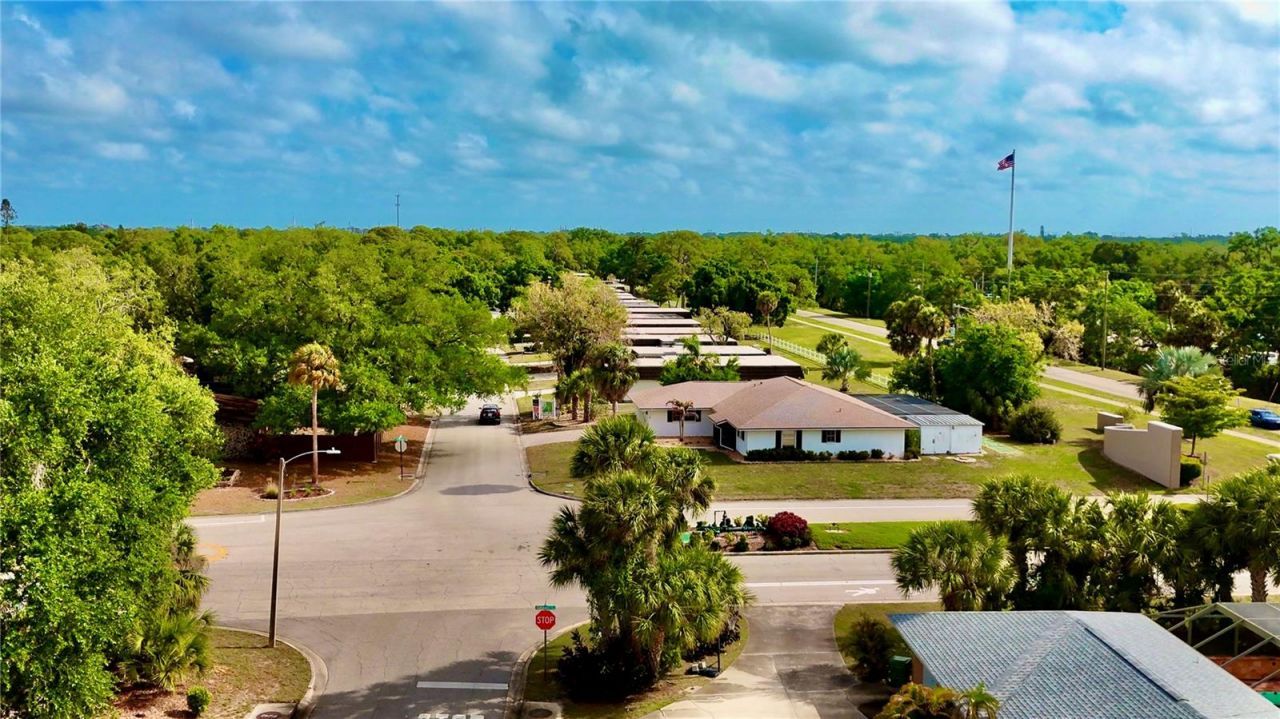 3957 Breezemont Drive, Sarasota, FL 34232 Photo