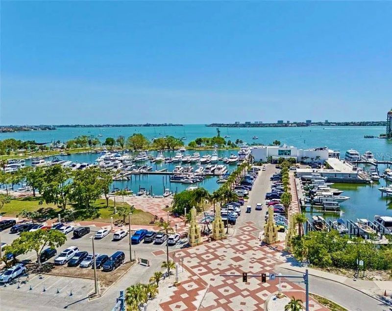 3957 Breezemont Drive, Sarasota, FL 34232 Photo