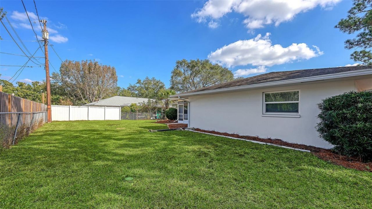 3957 Breezemont Drive, Sarasota, FL 34232 Photo
