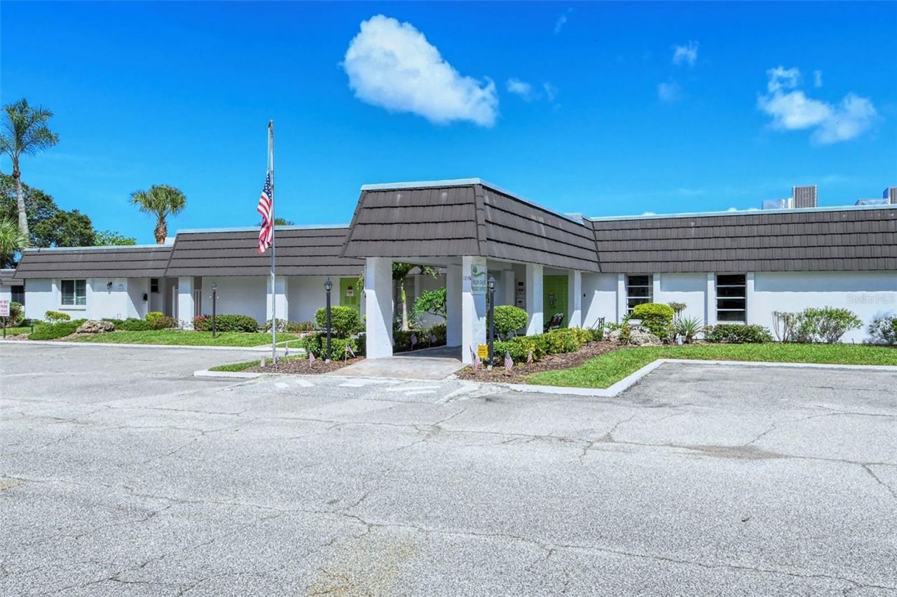 3957 Breezemont Drive, Sarasota, FL 34232 Photo