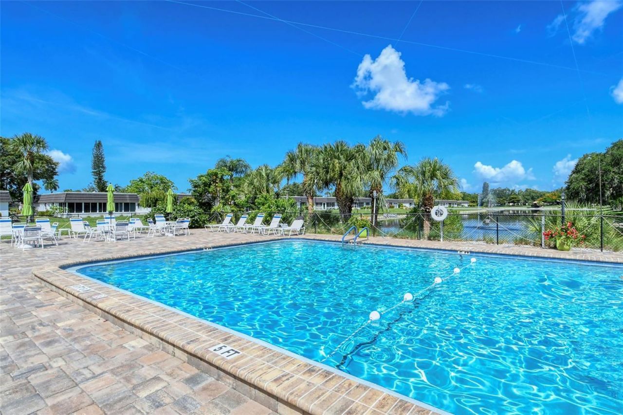 3957 Breezemont Drive, Sarasota, FL 34232 Photo