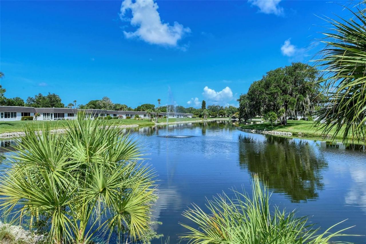 3957 Breezemont Drive, Sarasota, FL 34232 Photo