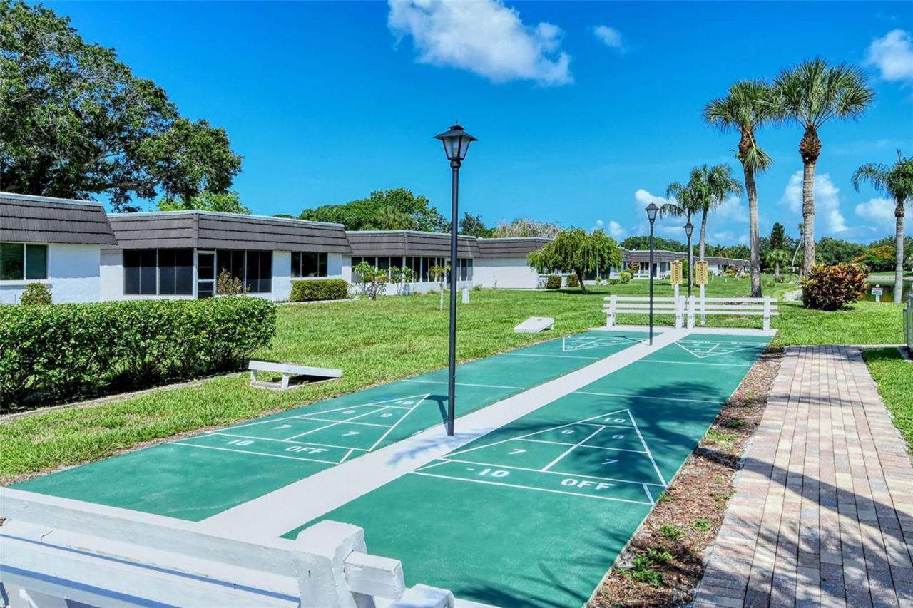 3957 Breezemont Drive, Sarasota, FL 34232 Photo