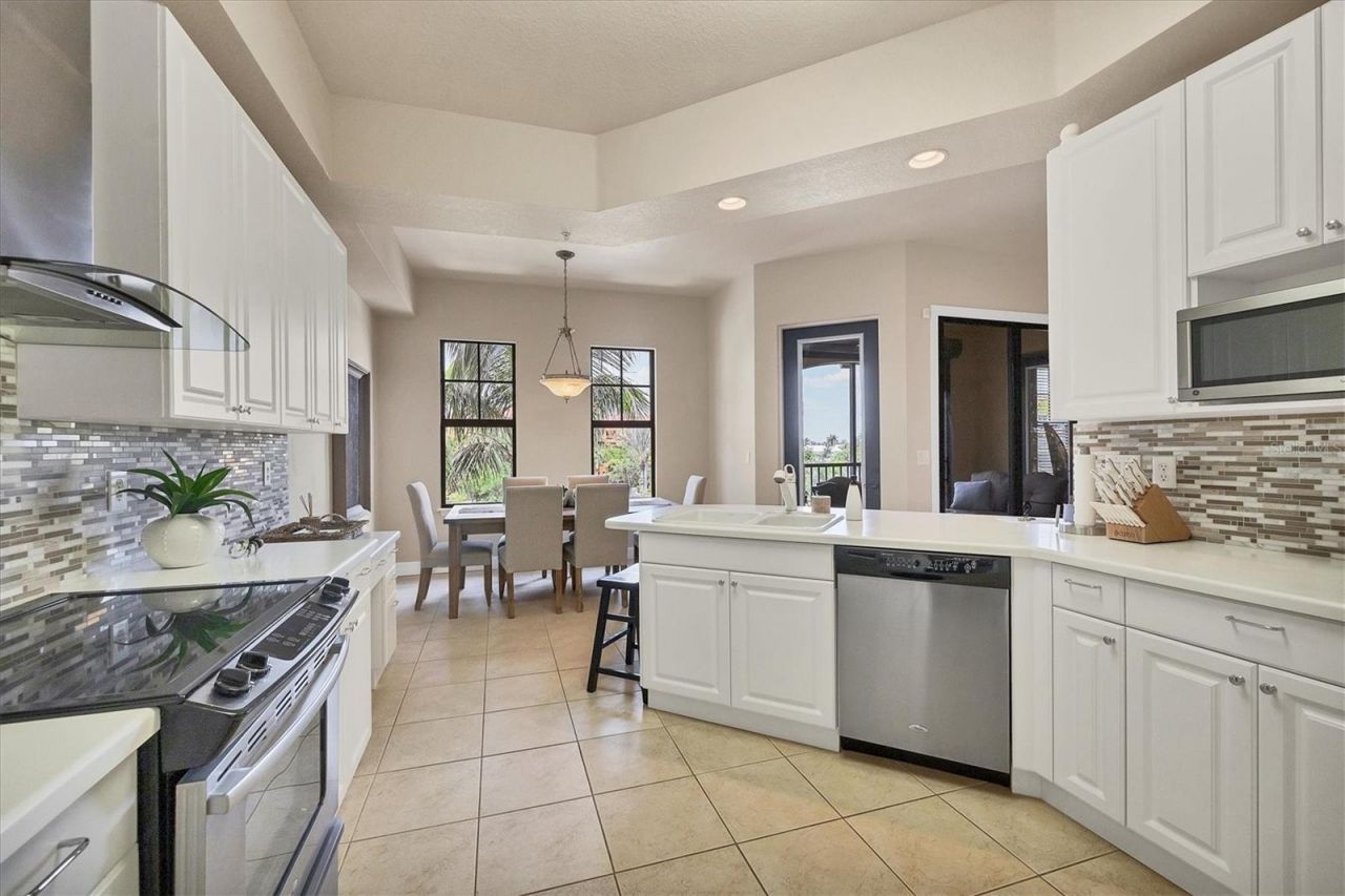 97 Vivante Boulevard, Unit 306, Punta Gorda, FL 33950 Photo