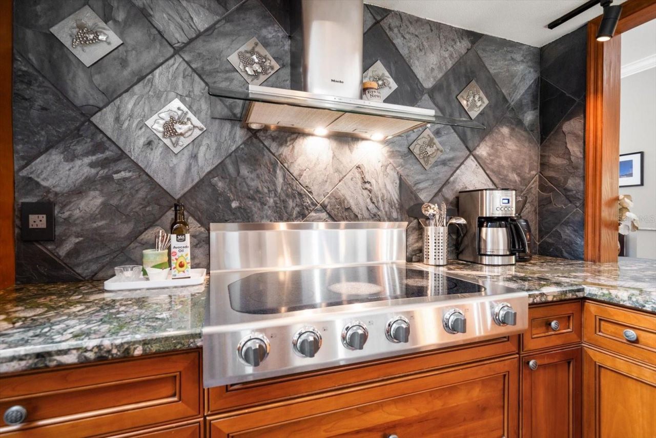 2617 Beagle Path Way, Palm Harbor, FL 34683 Photo