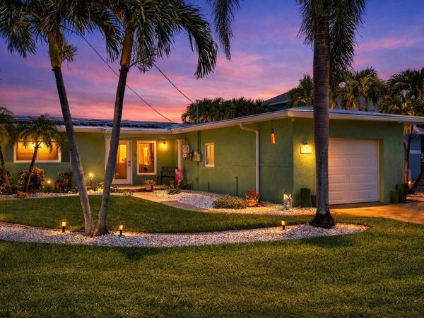 16129 4TH STREET E, REDINGTON BEACH, FL 33708