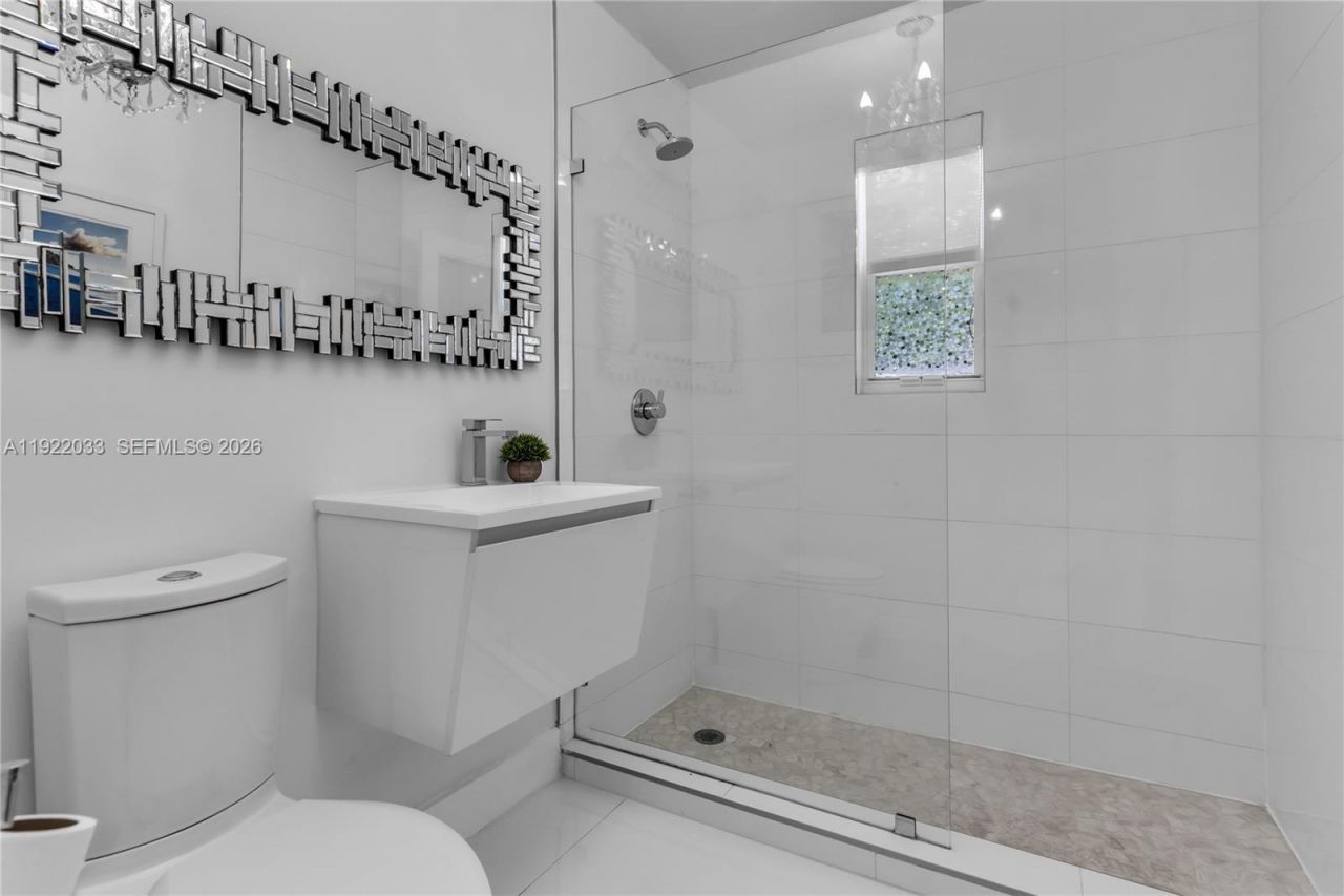 3470 Sheridan Ave, Unit n/a, Miami Beach, FL 33140 Photo