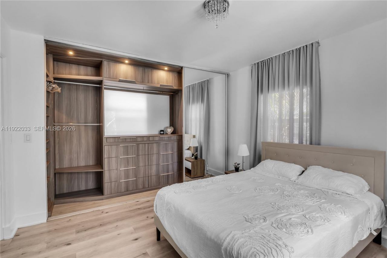 3470 Sheridan Ave, Unit n/a, Miami Beach, FL 33140 Photo