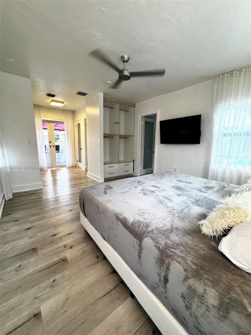 3470 Sheridan Ave, Unit n/a, Miami Beach, FL 33140 Photo