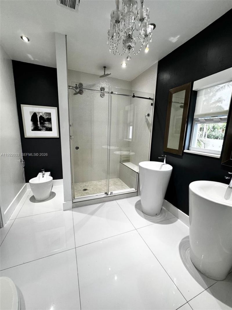 3470 Sheridan Ave, Unit n/a, Miami Beach, FL 33140 Photo