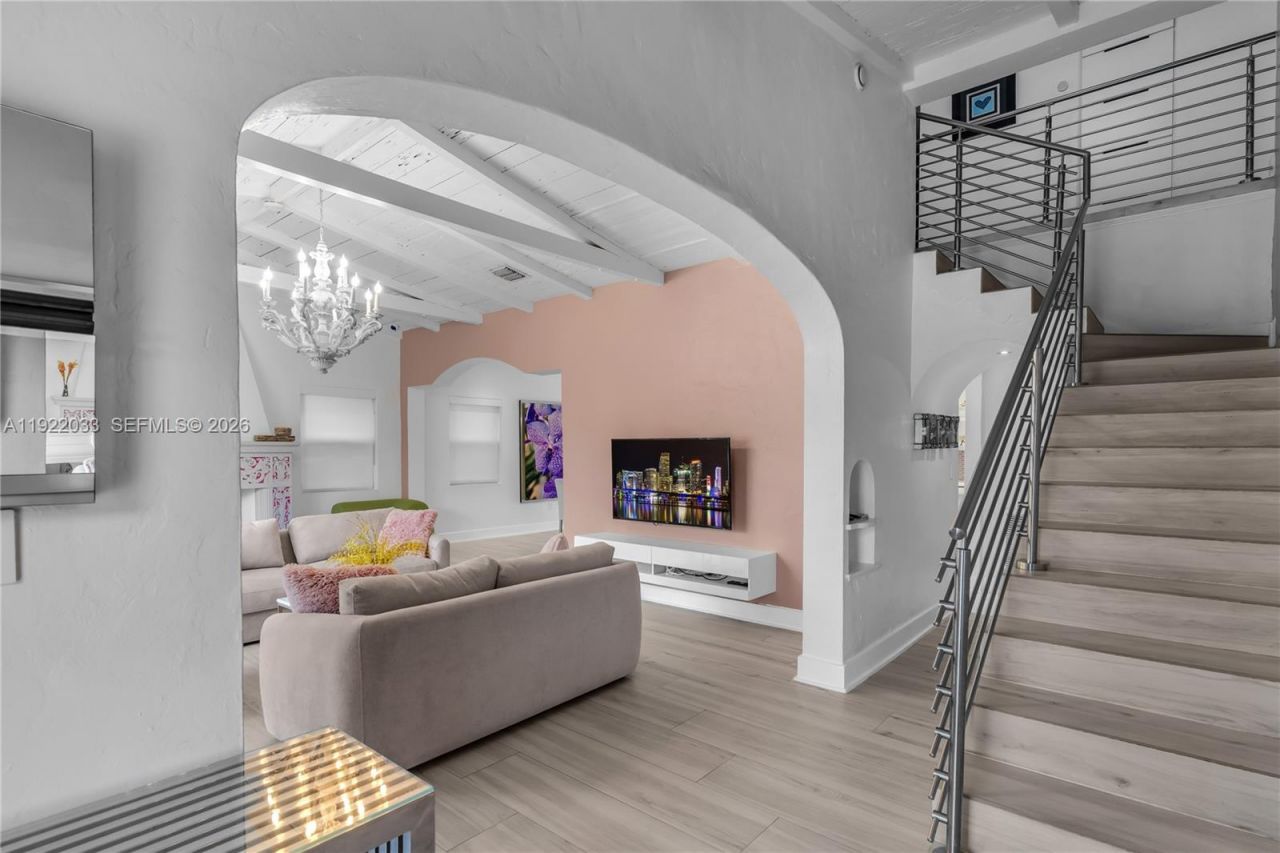3470 Sheridan Ave, Unit n/a, Miami Beach, FL 33140 Photo