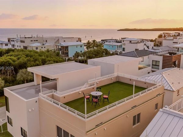 94825 Overseas hwy 276, Key Largo, FL 33037