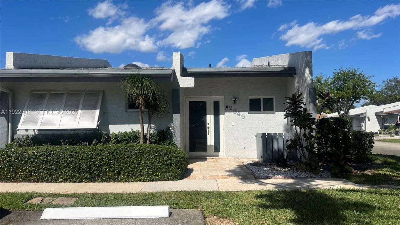 2349 N 37th Ave, Hollywood, FL 33021 Photo