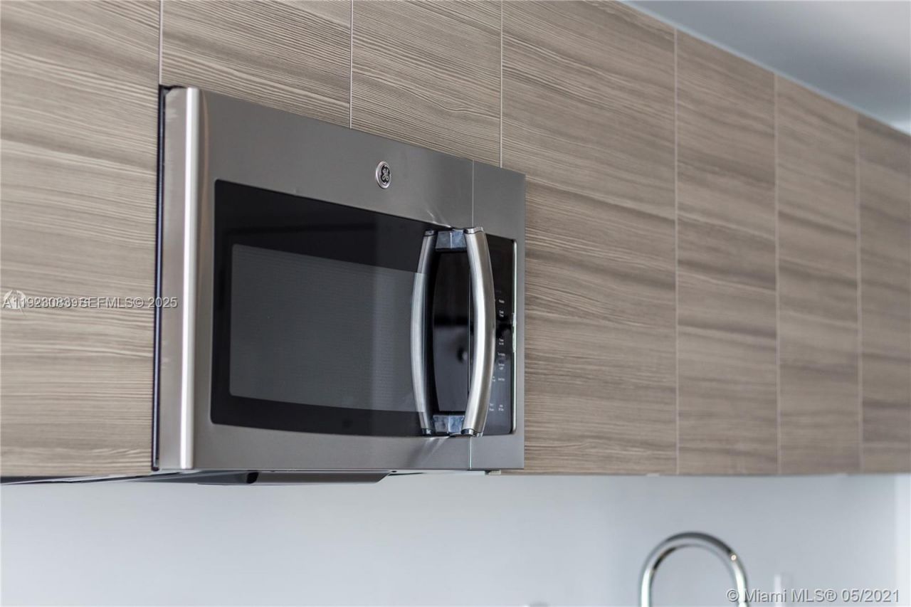 121 NE 34th St, Unit 1604, Miami, FL 33137 Photo