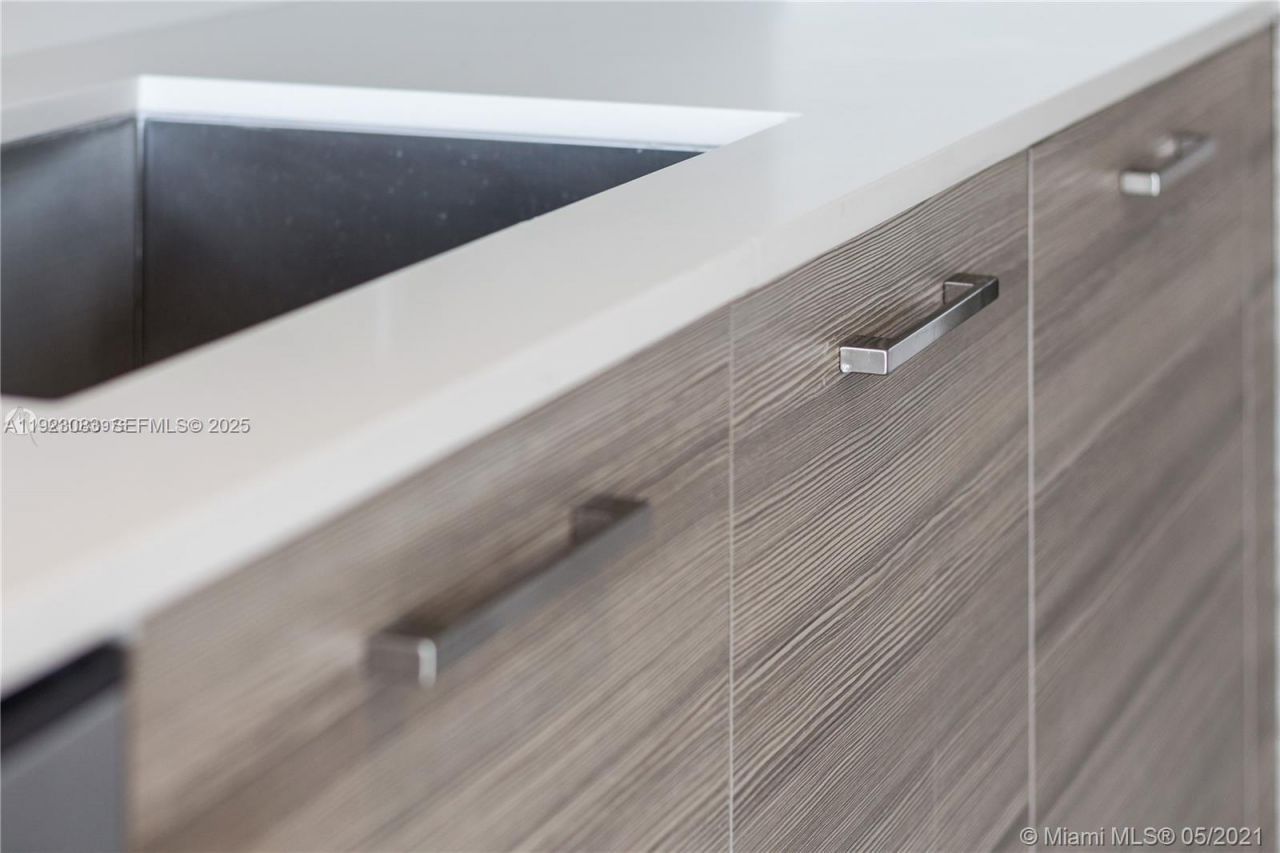 121 NE 34th St, Unit 1604, Miami, FL 33137 Photo