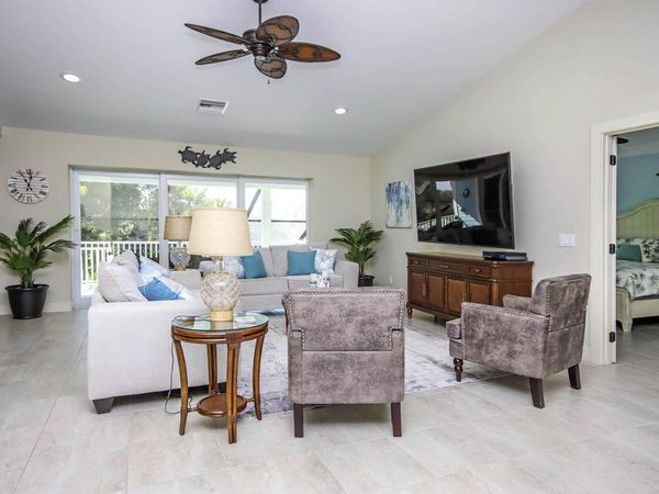 1310 Par View Dr, Sanibel, FL 33957