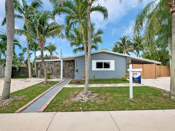 9710 SW SW 161 ST, Miami, FL 33157