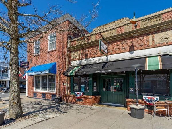 338 Main St, Barnstable, MA 02601