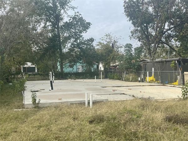 3343 Bataan Street, Dallas, TX 75212