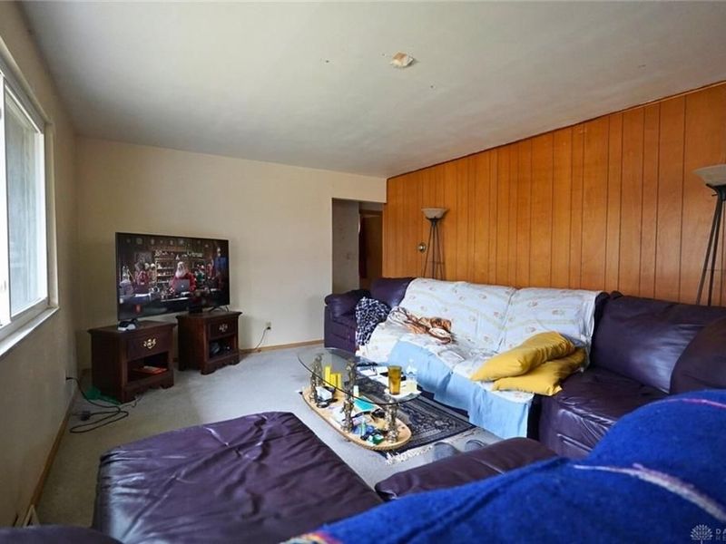 1283 E Innis Avenue, Columbus, OH 43207 Photo 4