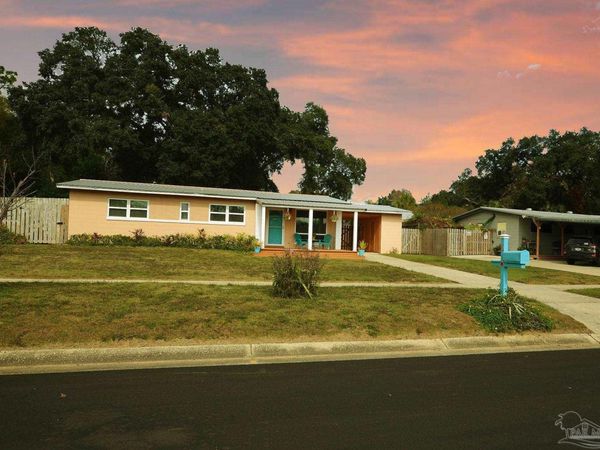 6 Gamwell Rd, Pensacola, FL 32506