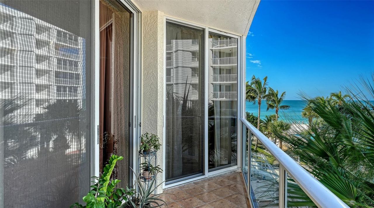 1800 Benjamin Franklin Drive, Unit B207, Sarasota, FL 34236 Photo