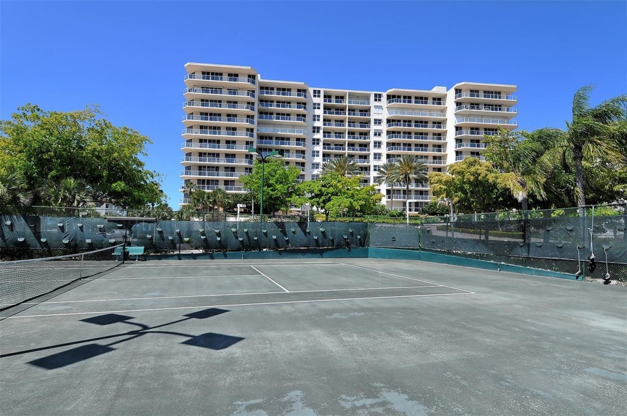 1800 Benjamin Franklin Drive, Unit B207, Sarasota, FL 34236 Photo