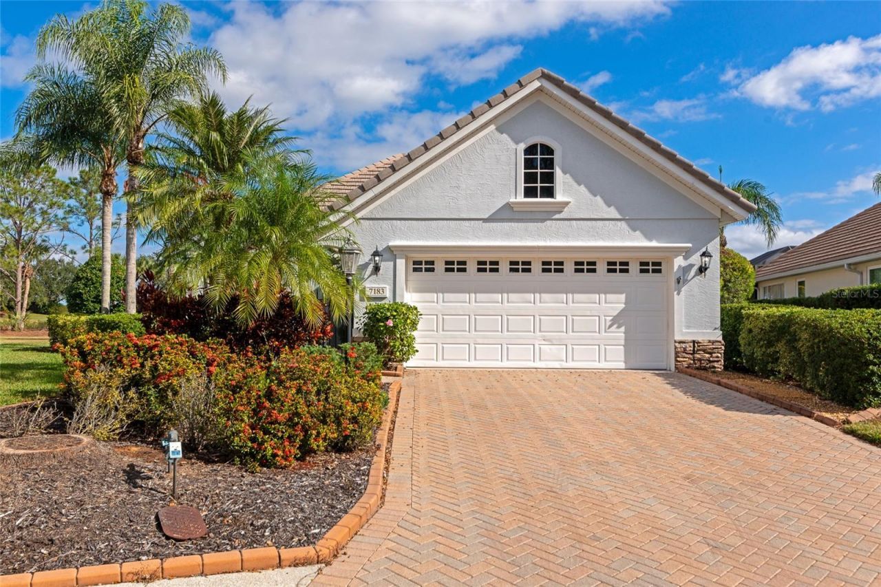 7183 Sandhills Place, Lakewood Ranch, FL 34202 Photo
