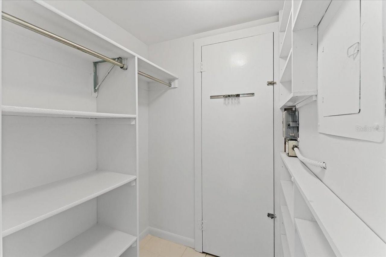 4900 Brittany Drive S, Unit 812, Saint Petersburg, FL 33715 Photo