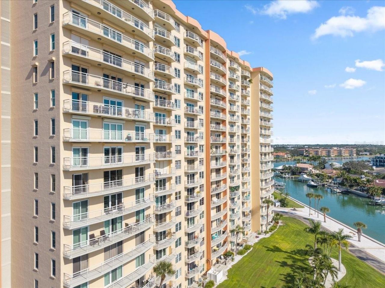 4900 Brittany Drive S, Unit 812, Saint Petersburg, FL 33715 Photo