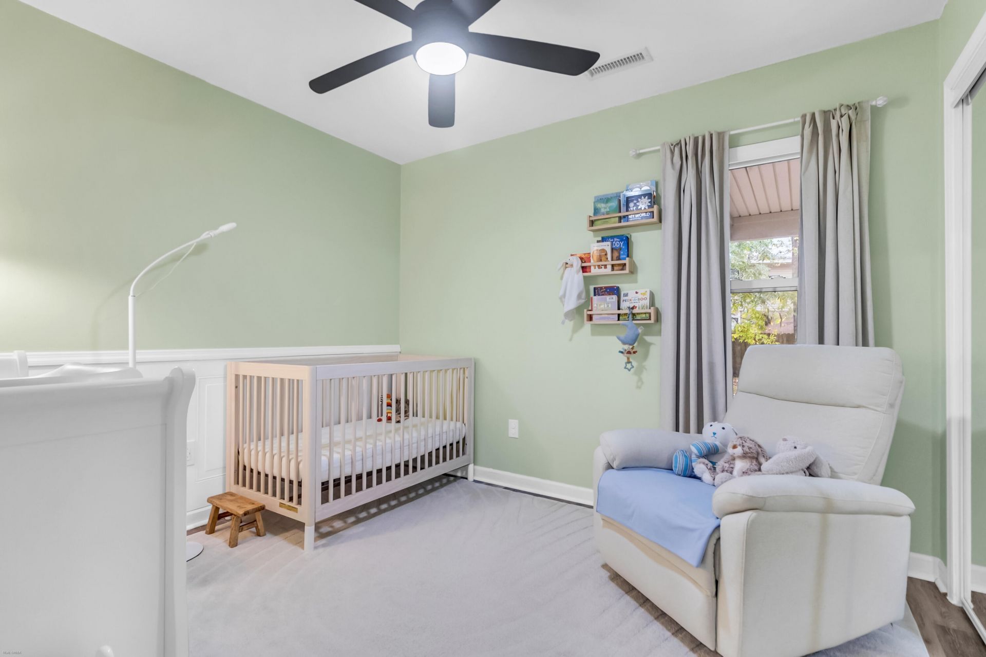 18 Hillcreek Boulevard Photo 12