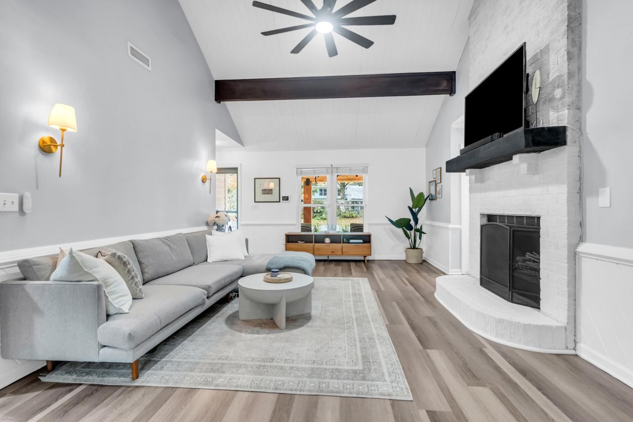 18 Hillcreek Boulevard Photo 25