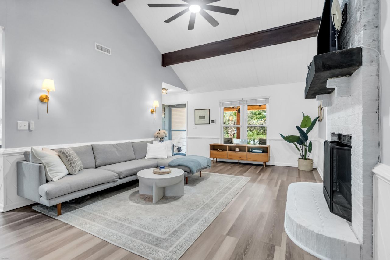 18 Hillcreek Boulevard Photo 26