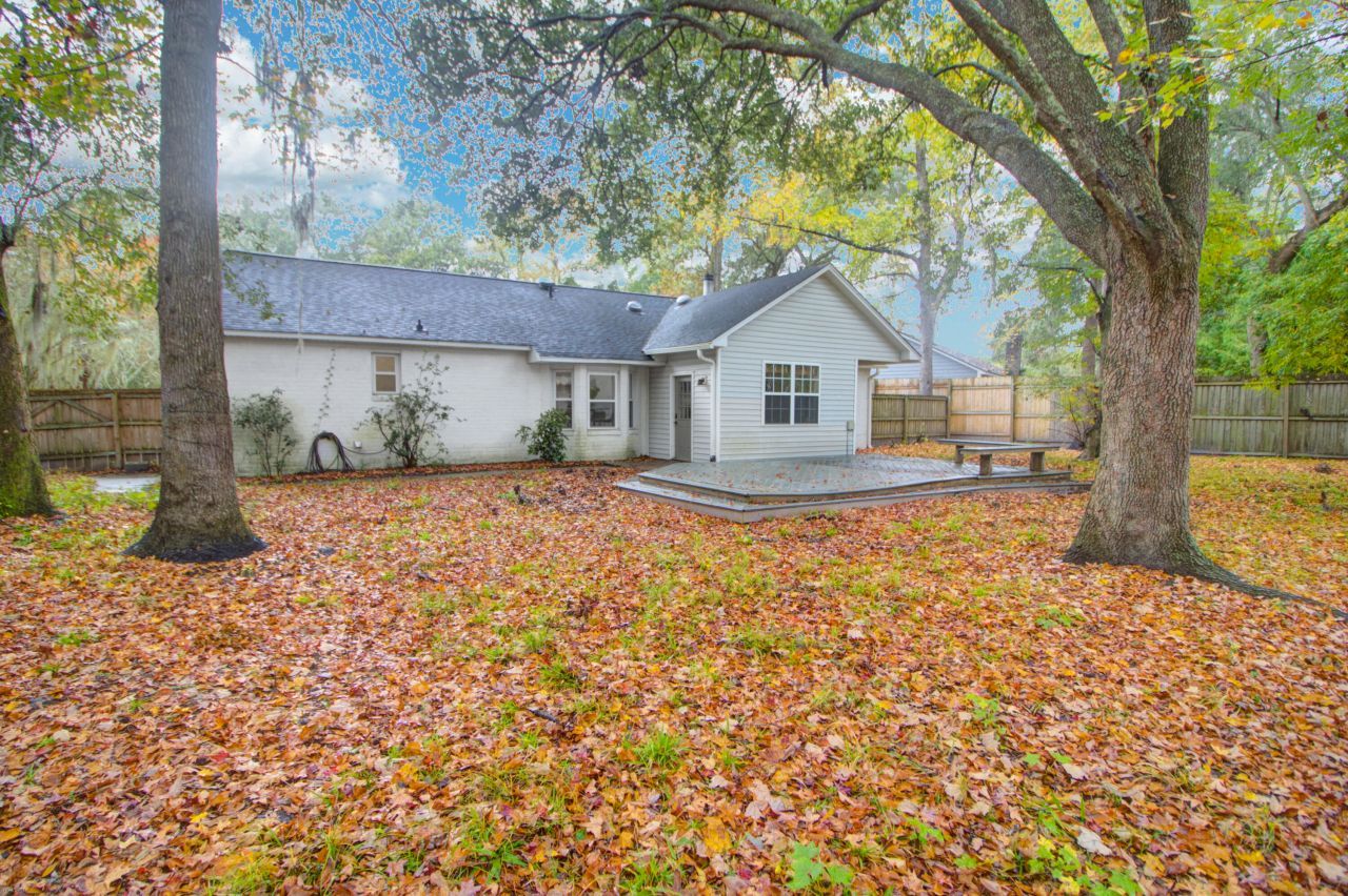 18 Hillcreek Boulevard Photo 38