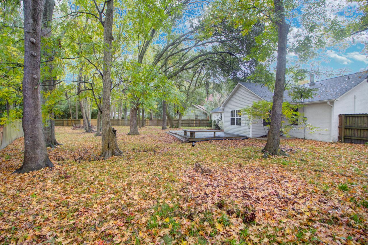 18 Hillcreek Boulevard Photo 39