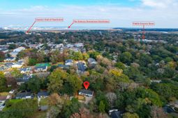 18 Hillcreek Boulevard photo 4