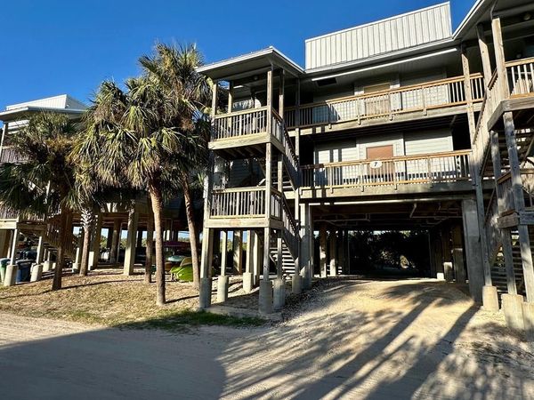 11 Old Mill Dr, Unit 7-F, Cedar Key, FL 32625