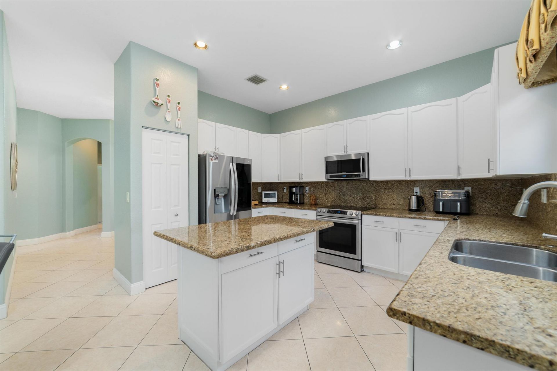 4225 Maggiore Way, West Palm Beach, FL 33409 Photo